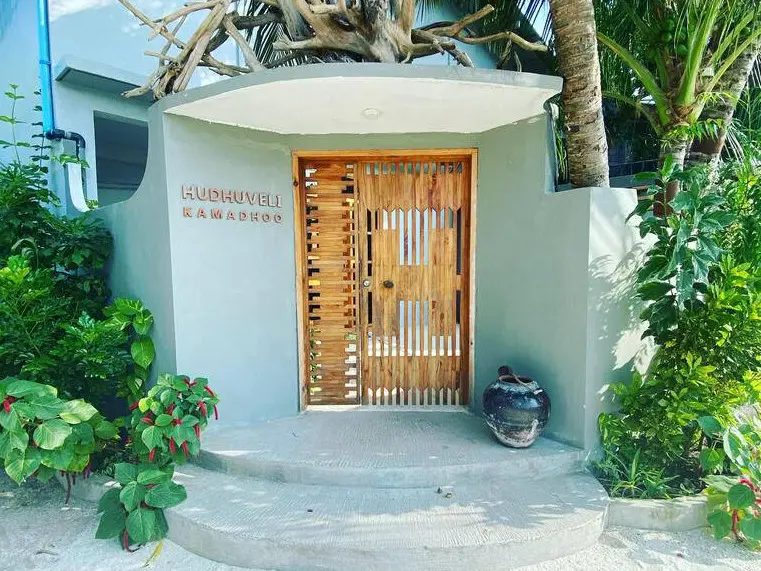 Hudhuveli Kamadhoo Hotel