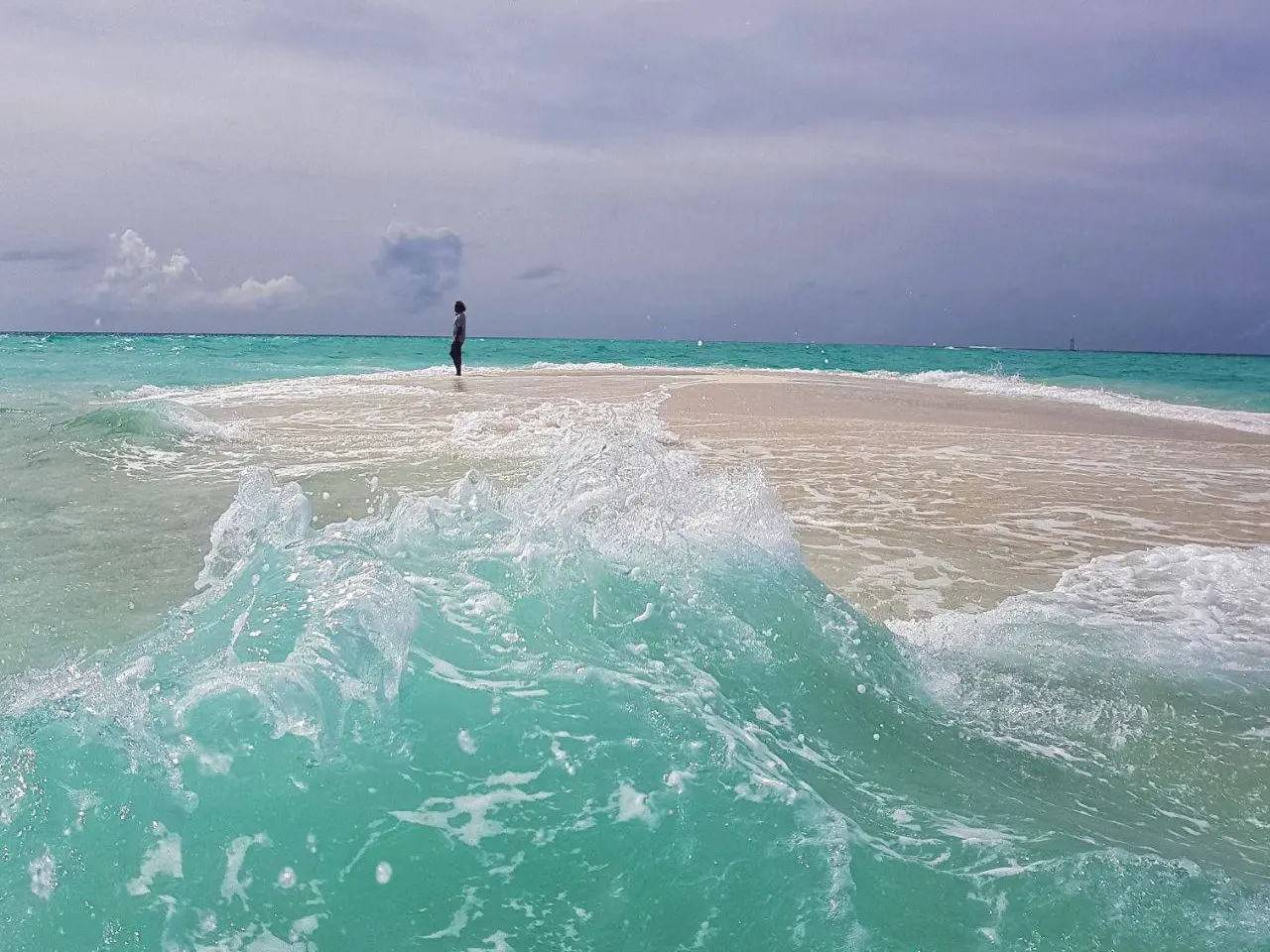 Hudhuveli Kamadhoo Hotel