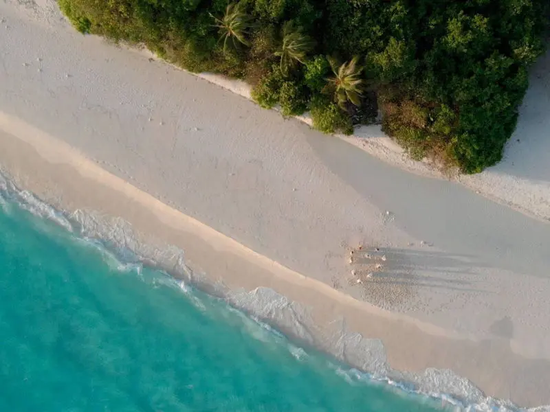 Hudhuveli Kamadhoo Hotel